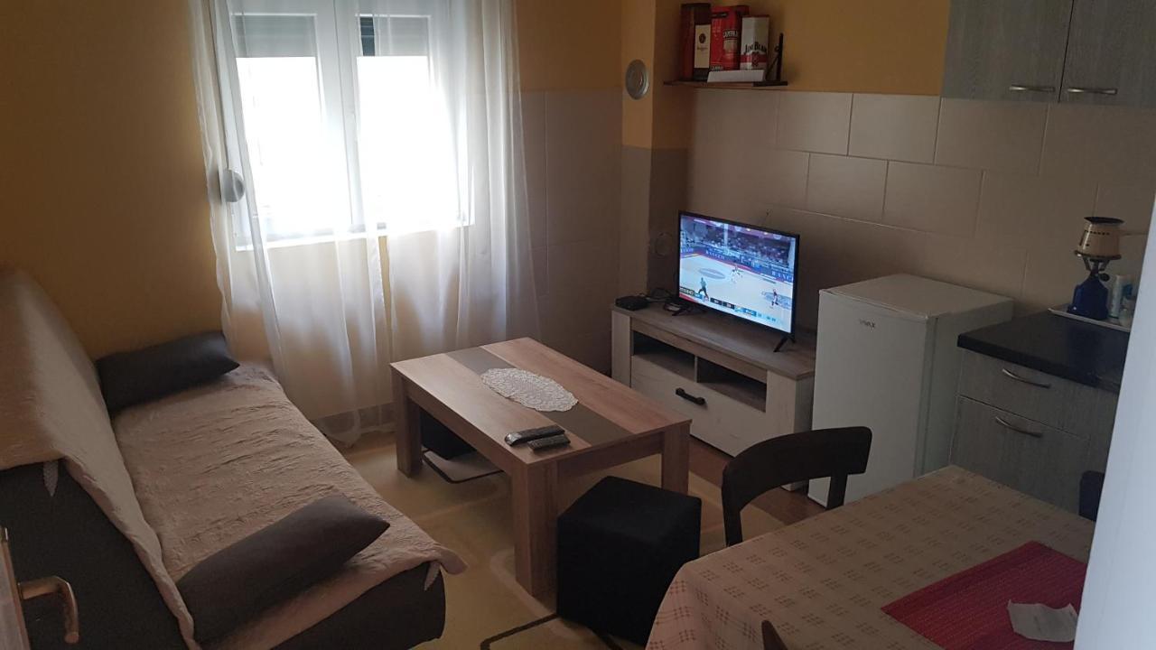 Apartment Lidija تْشيرسيك نوفي المظهر الخارجي الصورة